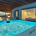 M11 - Seaview - Luxury With Pools & Views 帕诺尔莫斯米科诺斯
