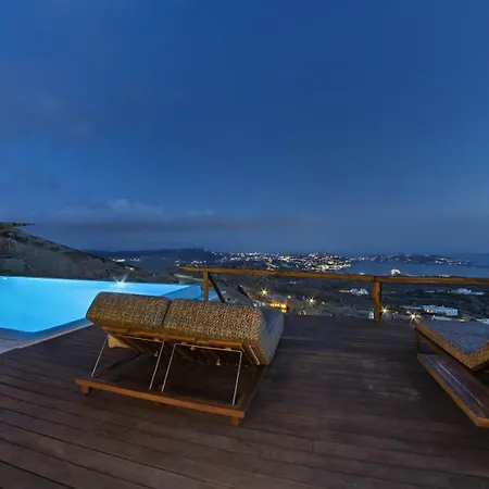 M11 - Seaview - Luxury With Pools & Views