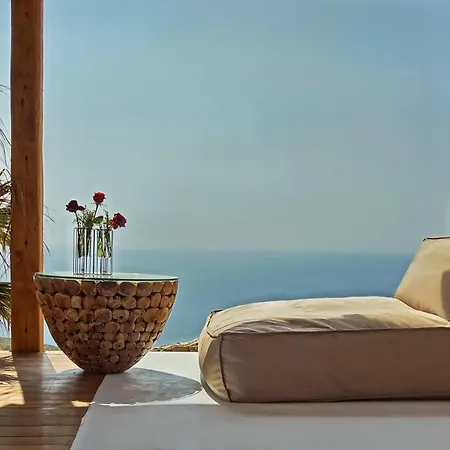 M11 - Seaview - Luxury With Pools & Views Villa *