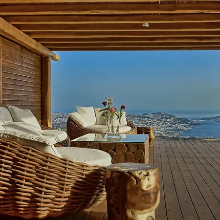 M11 - Seaview - Luxury With Pools & Views * Mykonos Town