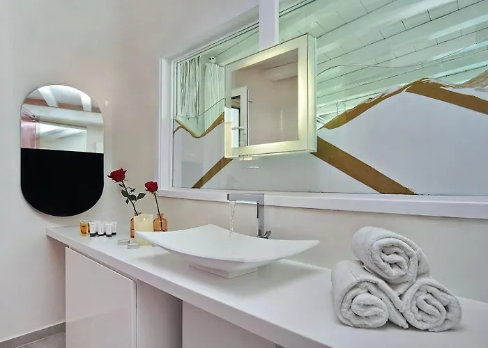 M11 - Seaview - Luxury With Pools & Views 别墅 帕诺尔莫斯米科诺斯